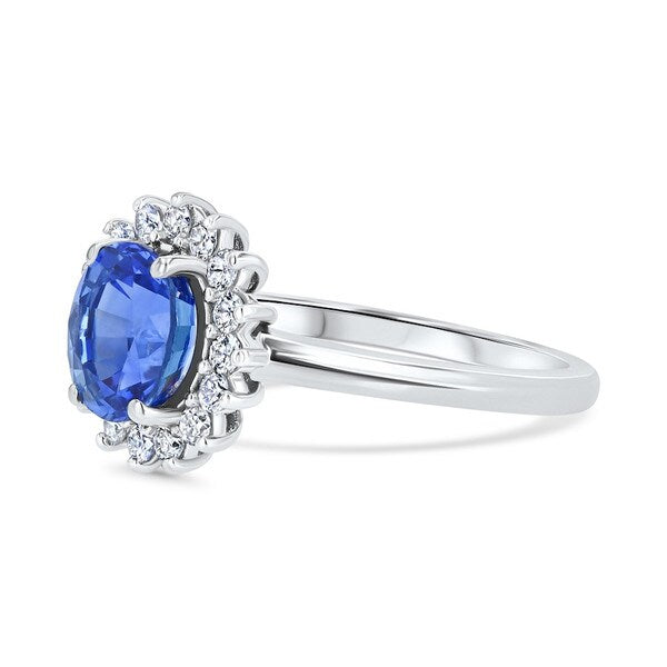Royal Sapphire diamond ring